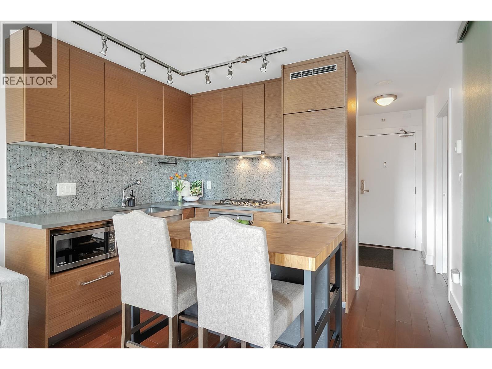Photo 7 of 1502 565 Smithe Street, Vancouver BC
