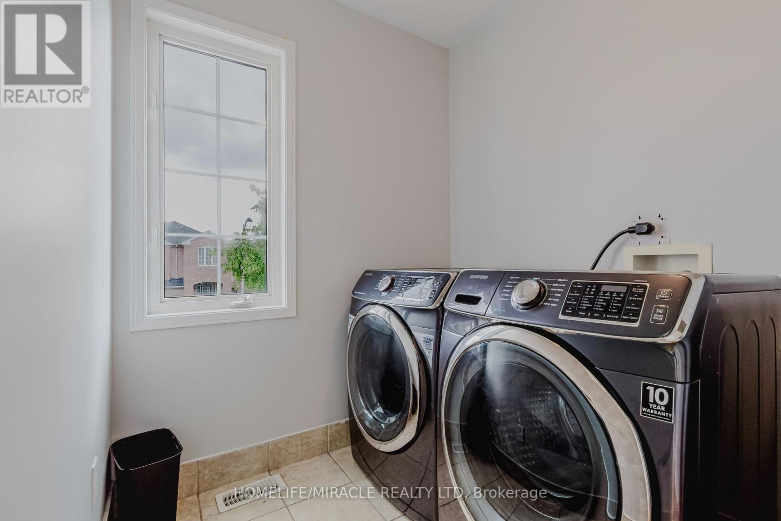 Photo 27 of 27 Silver Egret Road, Brampton ON