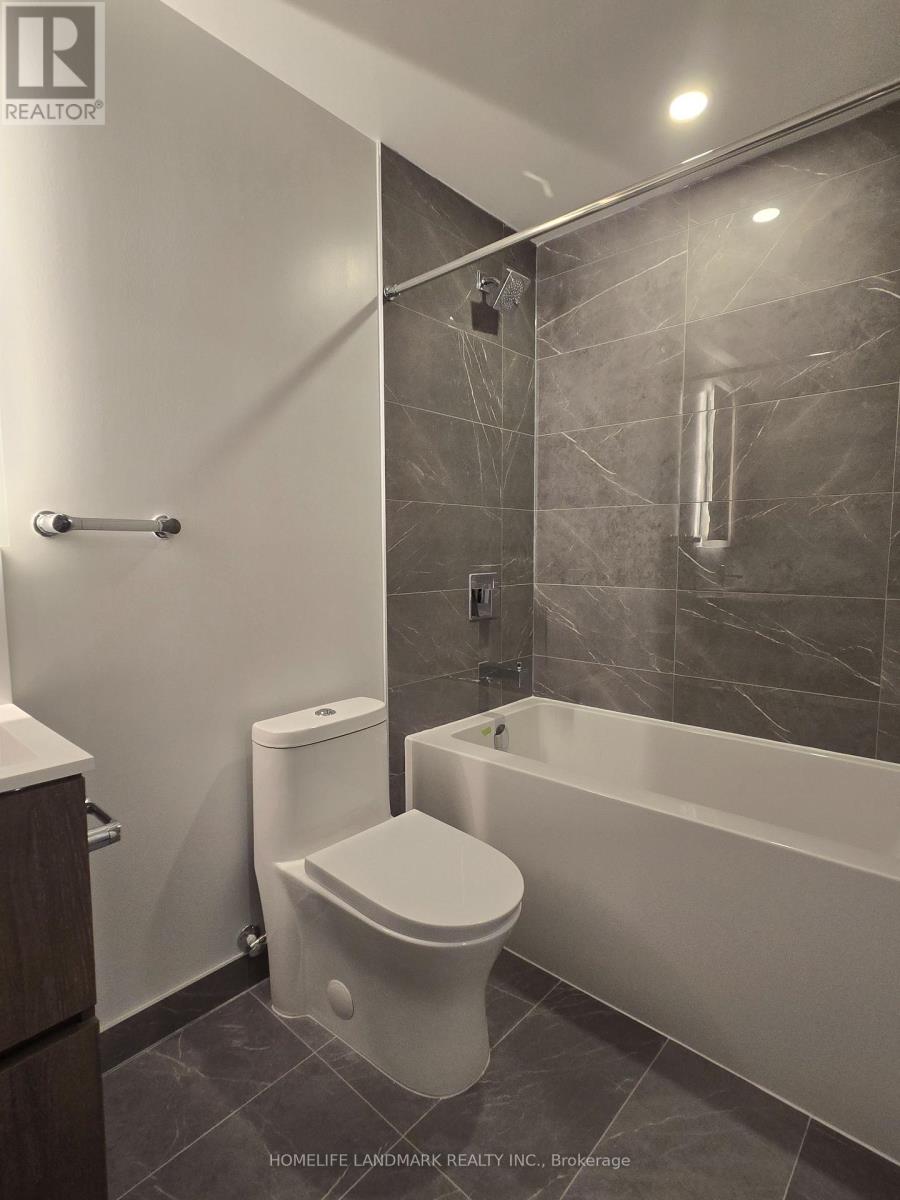Photo 3 of 819 251 Masonry Way, Mississauga ON