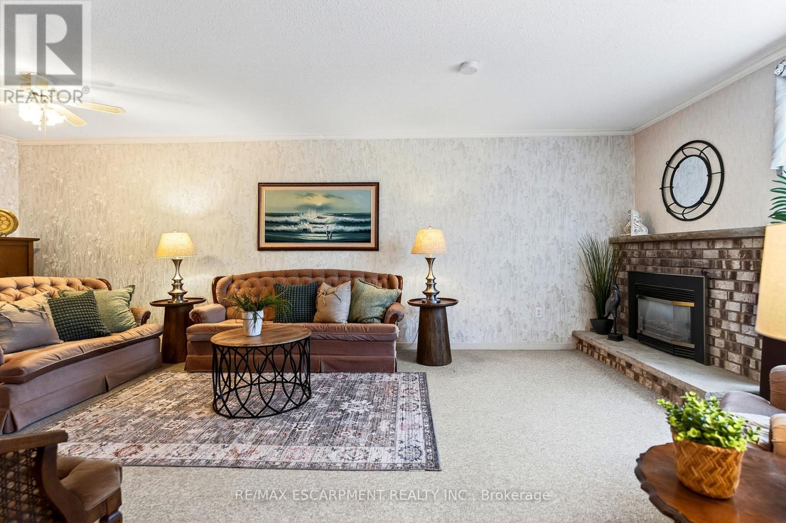 Photo 8 of 4 1552 Kerns Road, Burlington ON