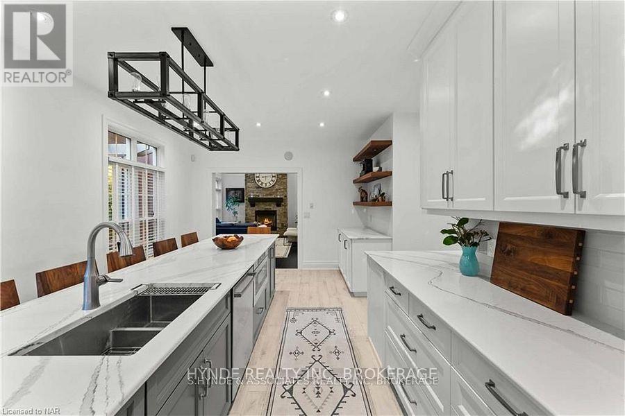 Photo 19 of 16 Red Haven Drive, Niagaraonthelake ON