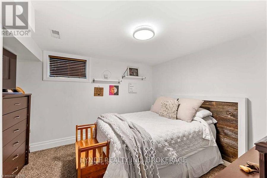 Photo 29 of 16 Red Haven Drive, Niagaraonthelake ON