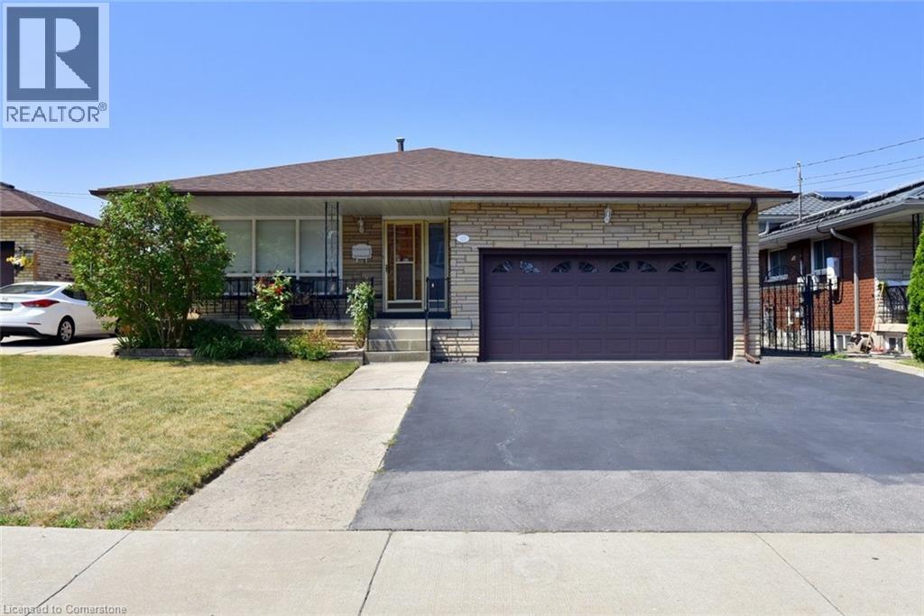 Photo 10 of 122 Mount Albion Road, Hamilton ON