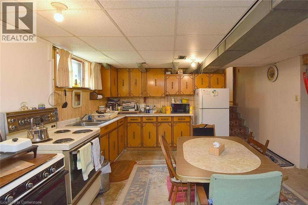 Photo 29 of 122 Mount Albion Road, Hamilton ON