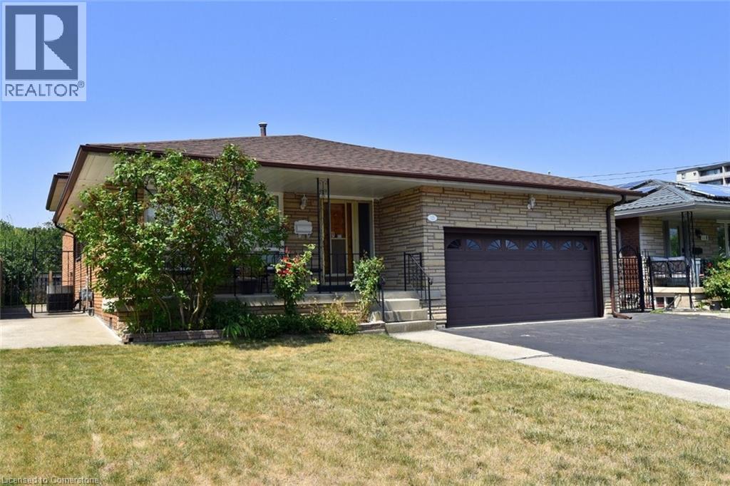 Photo 5 of 122 Mount Albion Road, Hamilton ON