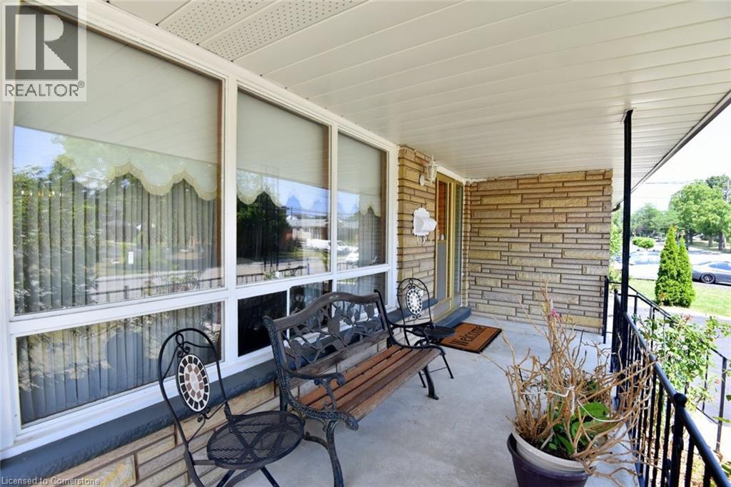 Photo 6 of 122 Mount Albion Road, Hamilton ON