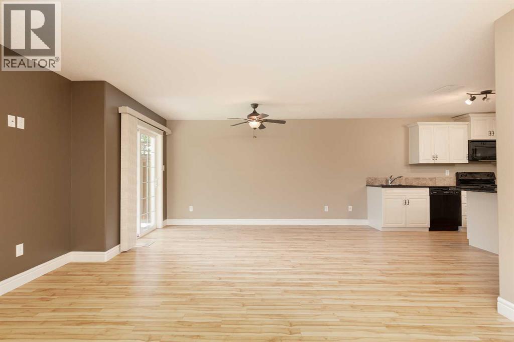 Single Family House for Sale in   Mt Sundance Manor W Sunridge Lethbridge 
