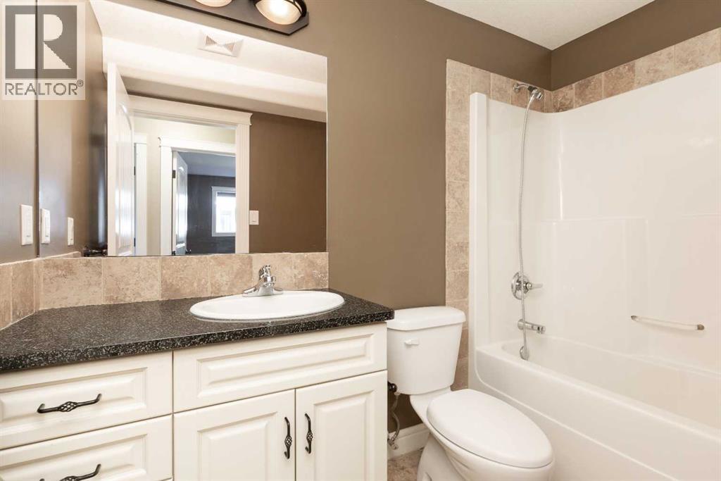 Single Family House for Sale in   Mt Sundance Manor W Sunridge Lethbridge 