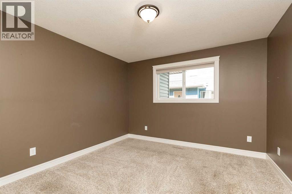 Single Family House for Sale in   Mt Sundance Manor W Sunridge Lethbridge 