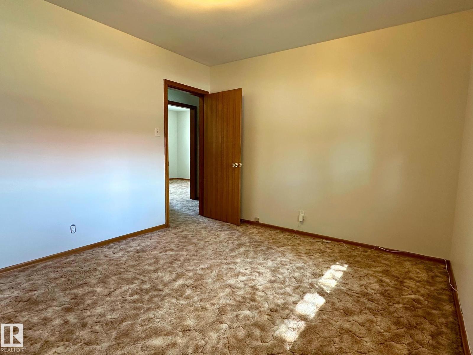 Photo 29 of 9108 112 Av Nw, Edmonton AB