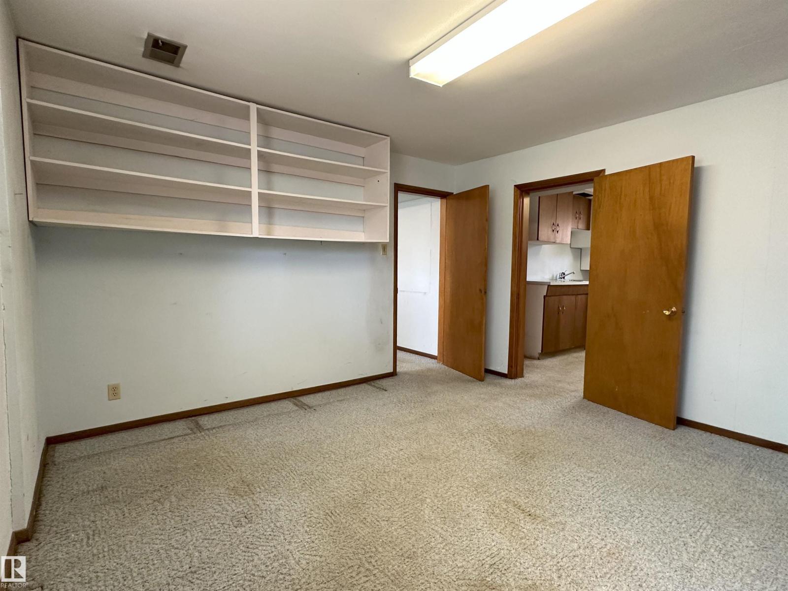 Photo 56 of 9108 112 Av Nw, Edmonton AB
