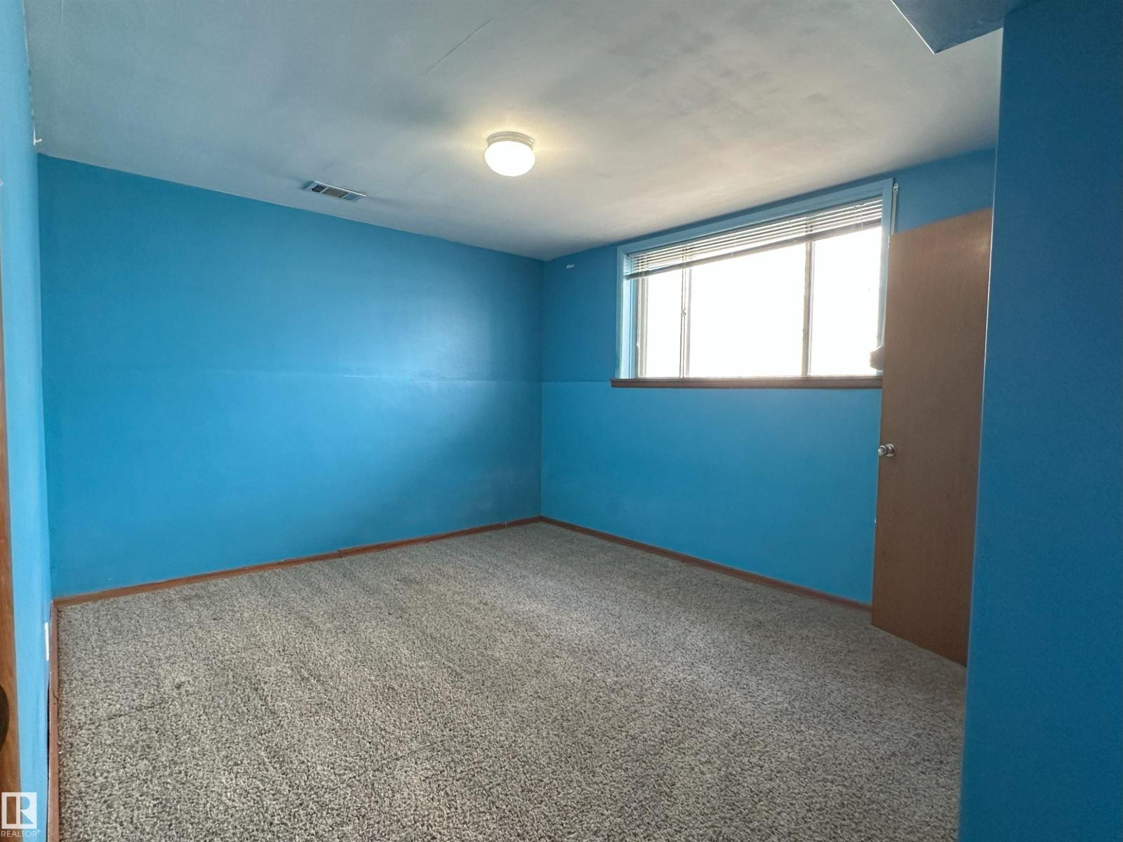 Photo 49 of 9108 112 Av Nw, Edmonton AB