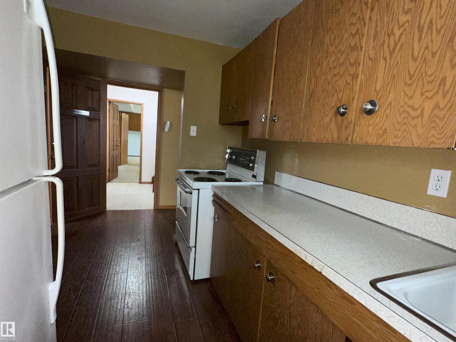 Photo 46 of 9108 112 Av Nw, Edmonton AB
