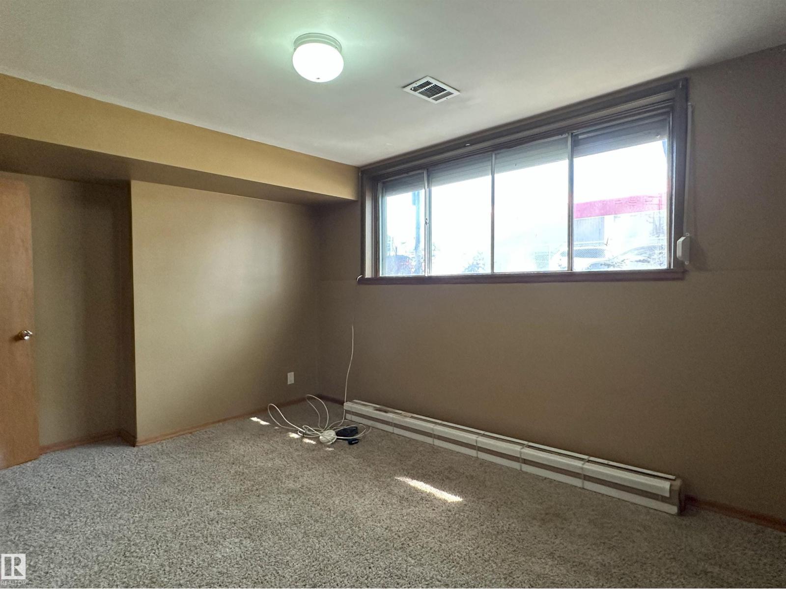 Photo 47 of 9108 112 Av Nw, Edmonton AB