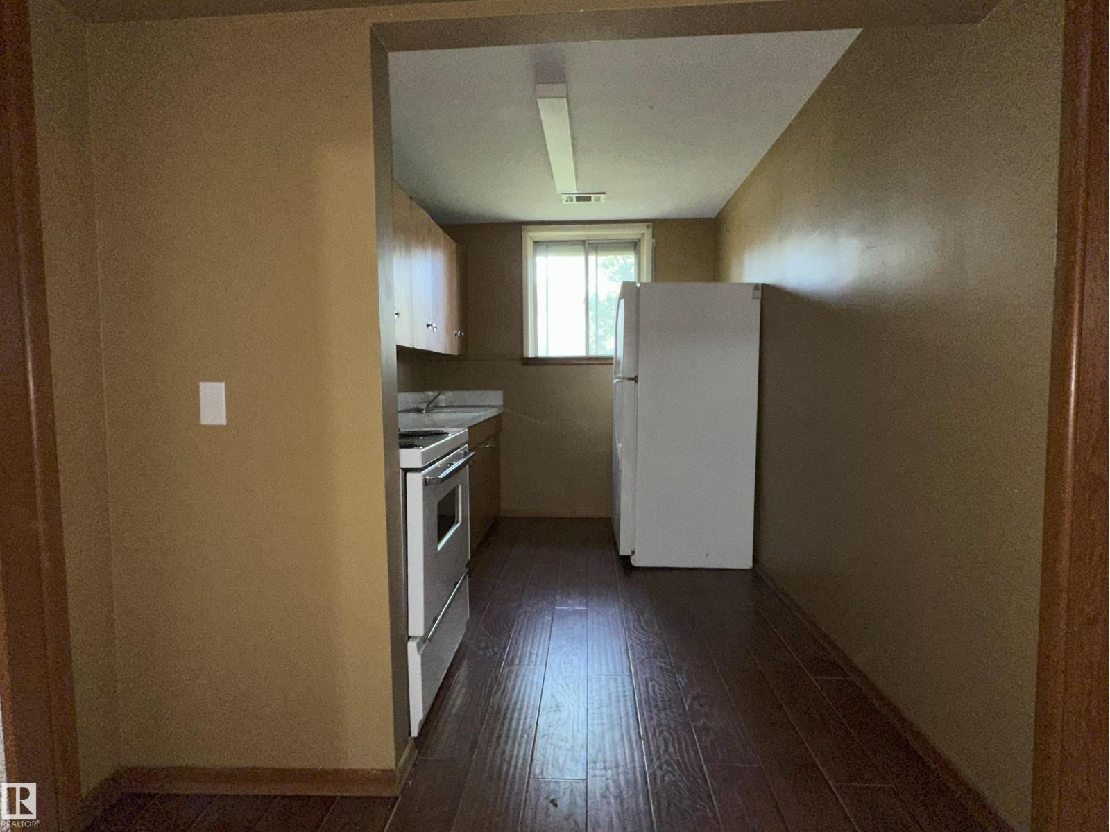 Photo 44 of 9108 112 Av Nw, Edmonton AB