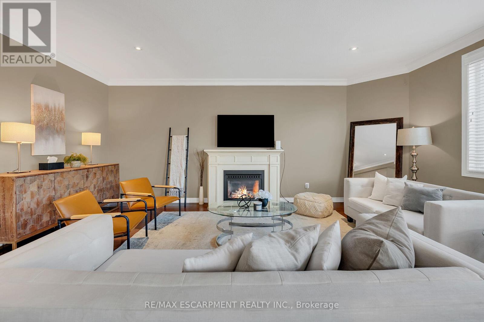 Photo 6 of 47 Southwood Crescent, Haldimand ON