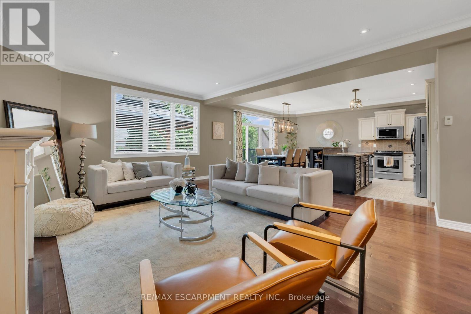 Photo 26 of 47 Southwood Crescent, Haldimand ON