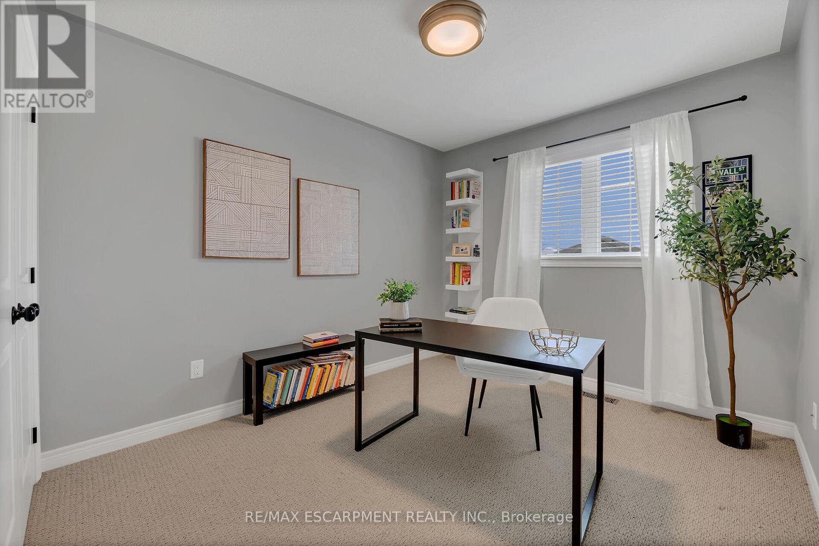 Photo 21 of 47 Southwood Crescent, Haldimand ON
