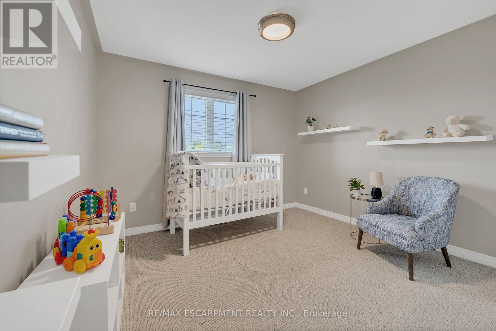 Photo 35 of 47 Southwood Crescent, Haldimand ON