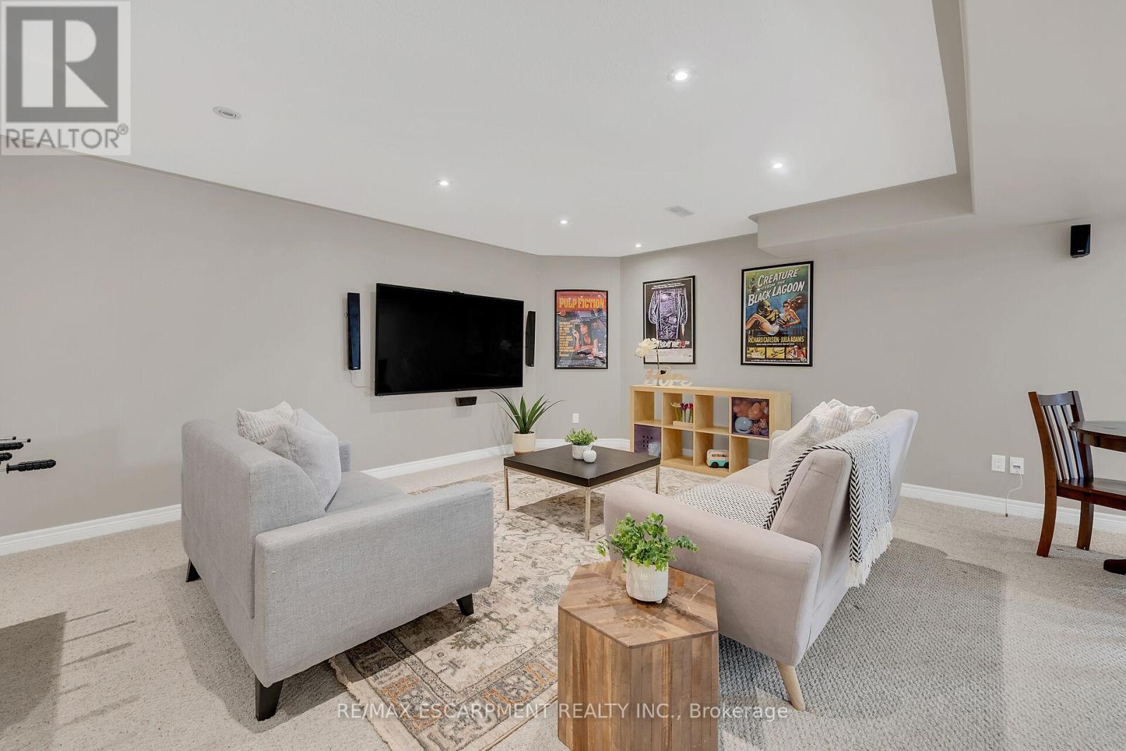 Photo 33 of 47 Southwood Crescent, Haldimand ON
