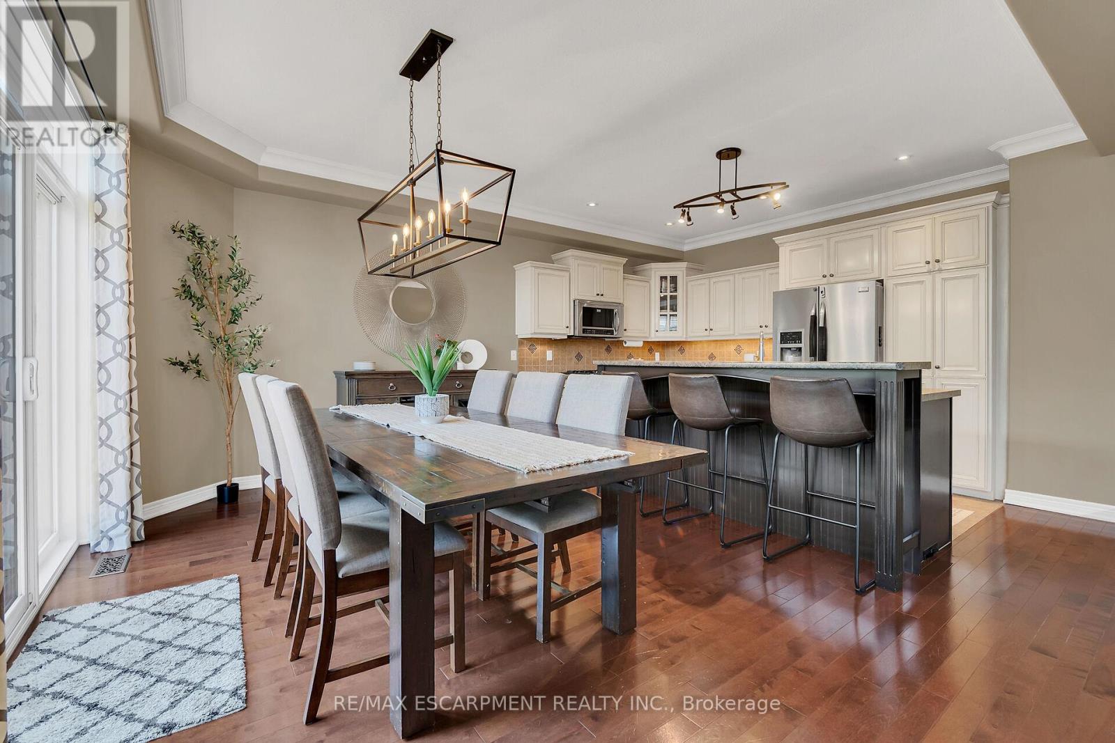 Photo 14 of 47 Southwood Crescent, Haldimand ON