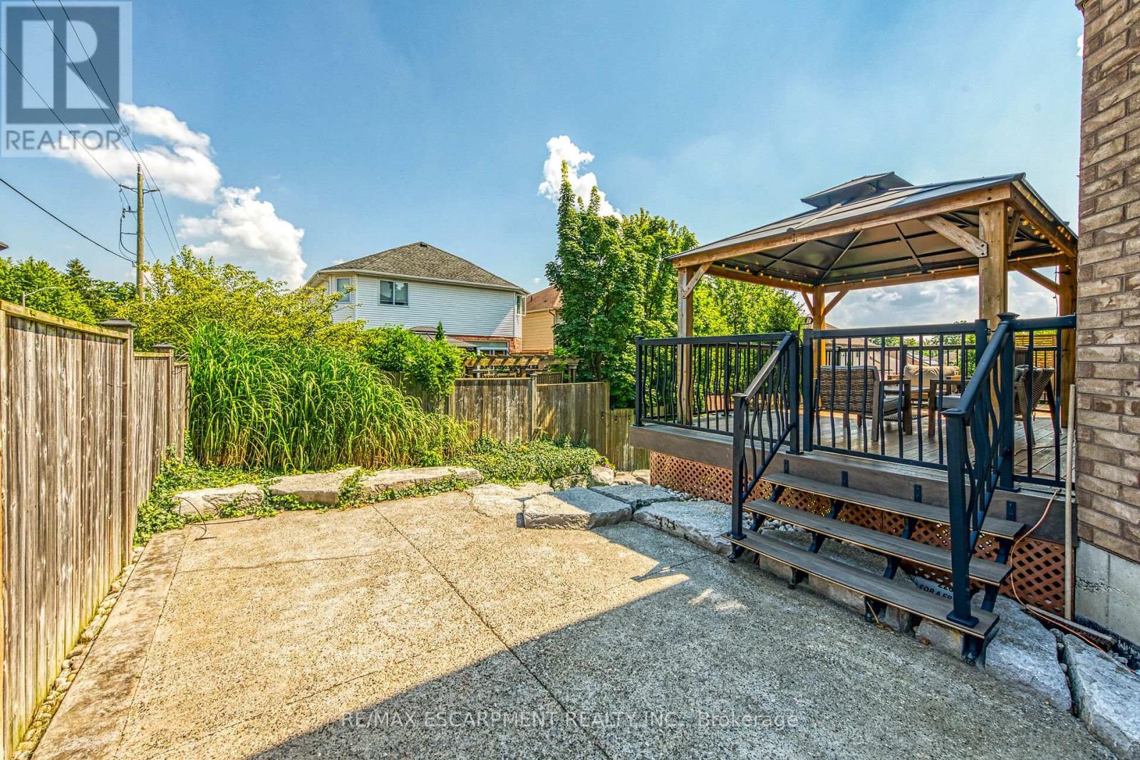 Photo 29 of 47 Southwood Crescent, Haldimand ON