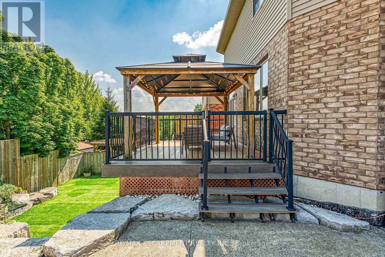 Photo 20 of 47 Southwood Crescent, Haldimand ON