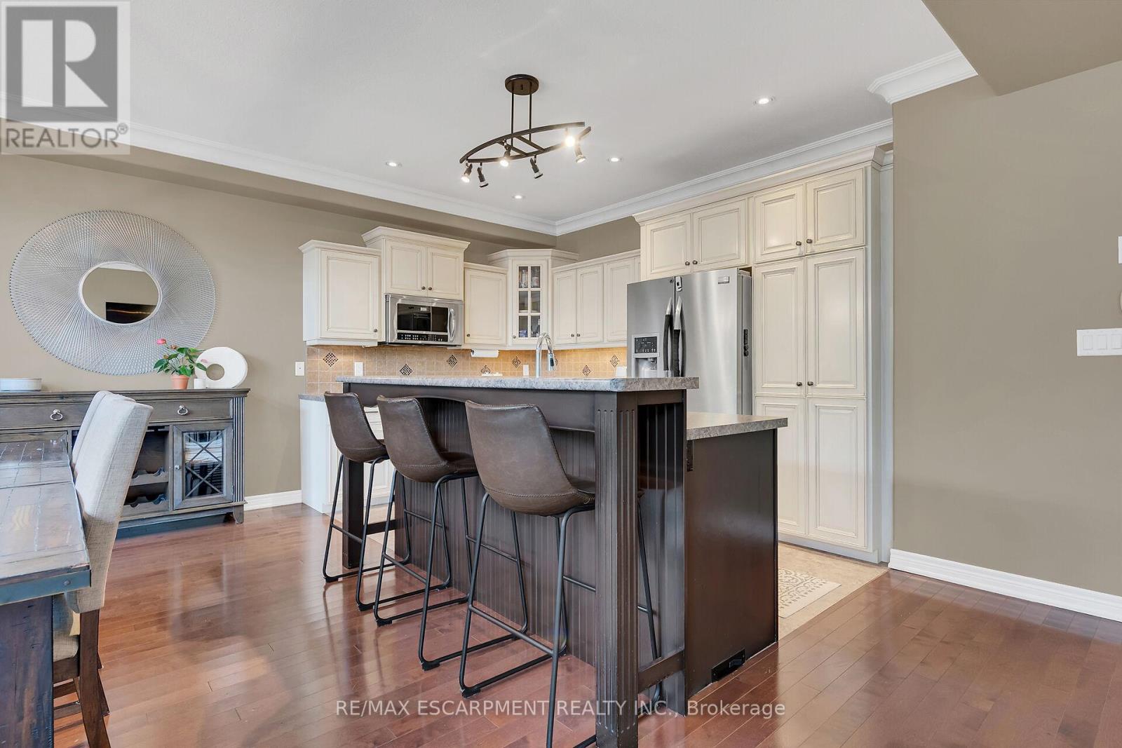 Photo 31 of 47 Southwood Crescent, Haldimand ON