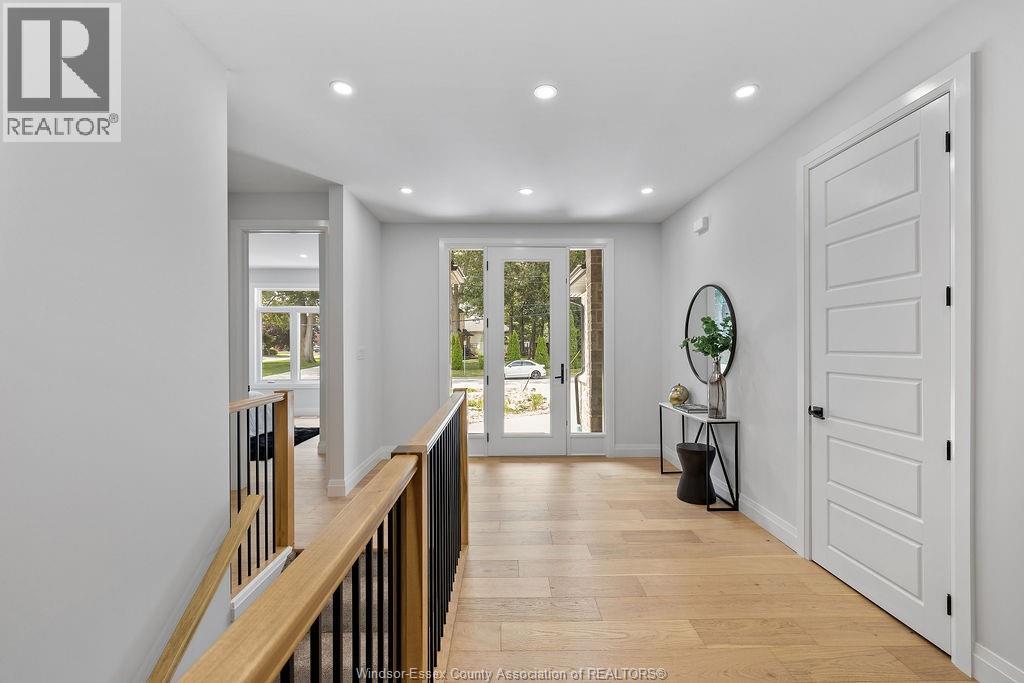 Photo 15 of 3874 Lasalle Woods Boulevard, Lasalle ON