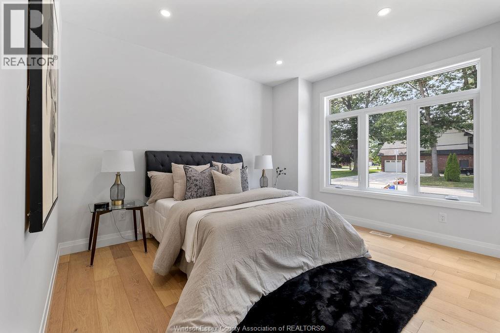 Photo 18 of 3874 Lasalle Woods Boulevard, Lasalle ON