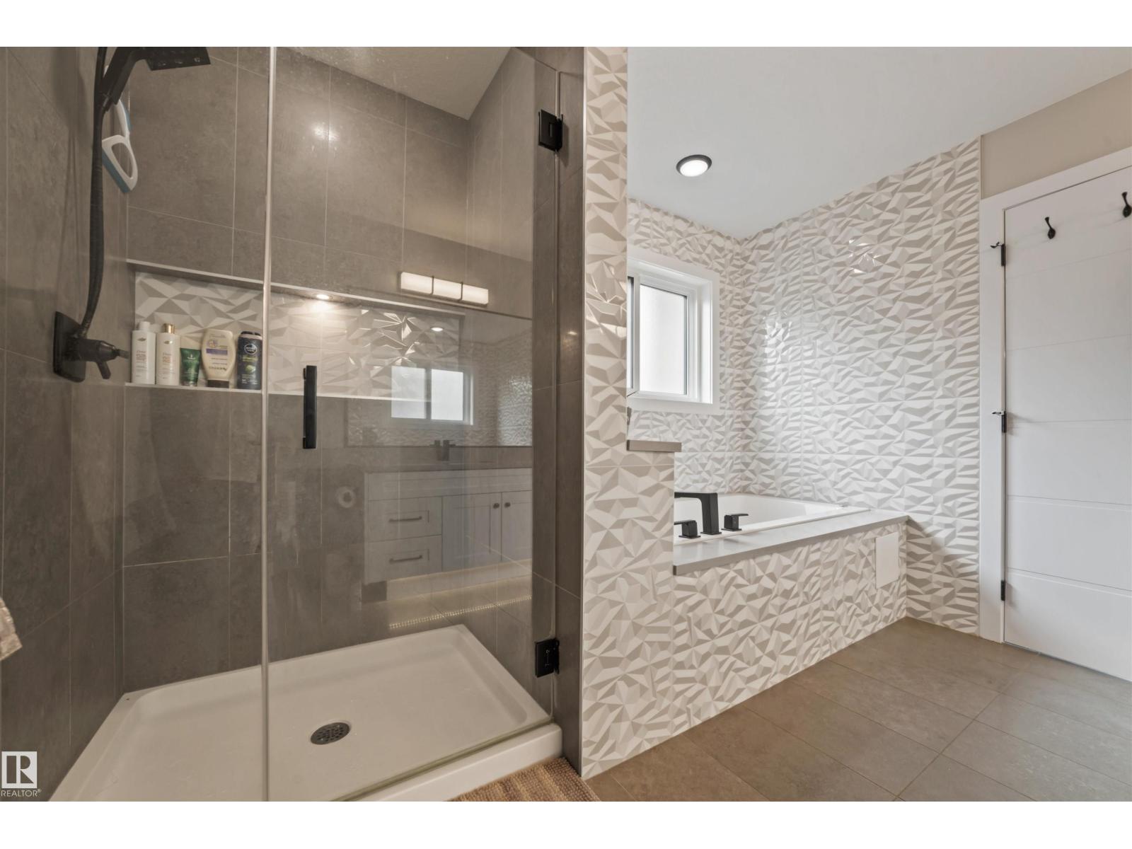 Photo 23 of 7414 Chivers Crescent Sw Sw, Edmonton AB