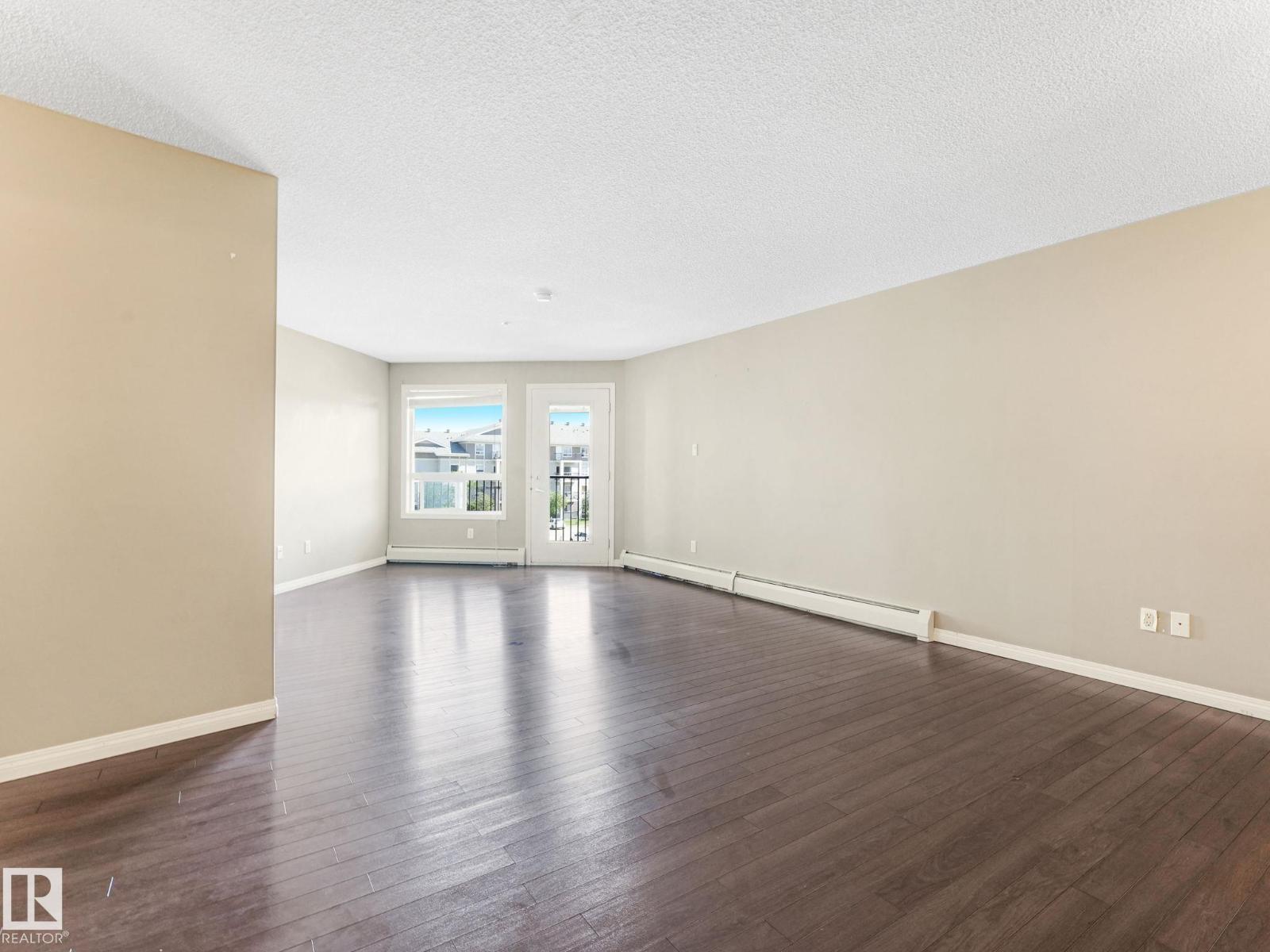 Photo 11 of 7330 7327 South Terwillegar Dr Nw, Edmonton AB