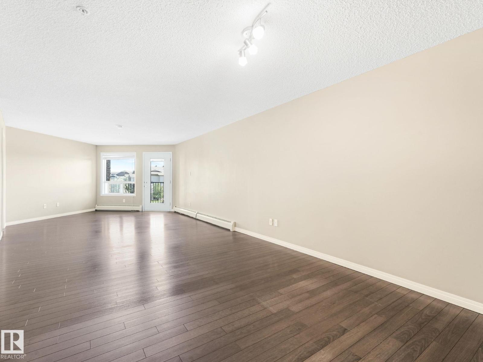Photo 15 of 7330 7327 South Terwillegar Dr Nw, Edmonton AB