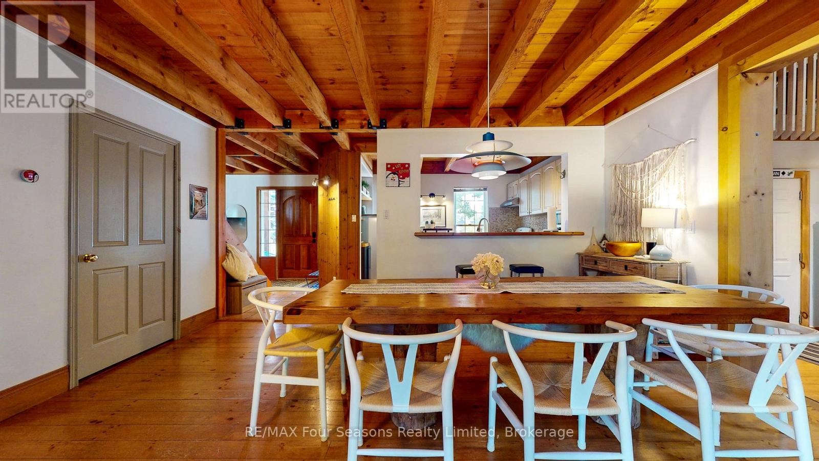 Photo 11 of 173 Brooker Boulevard, Blue Mountains ON