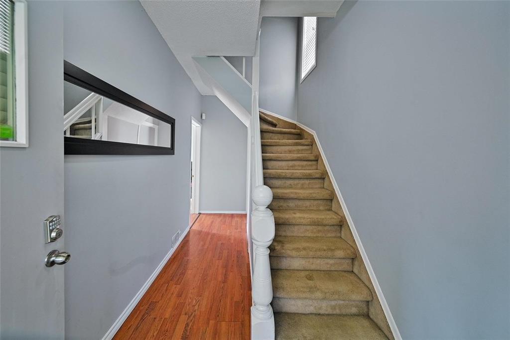 Photo 7 of 286 Aberdeen Avenue, Winnipeg MB