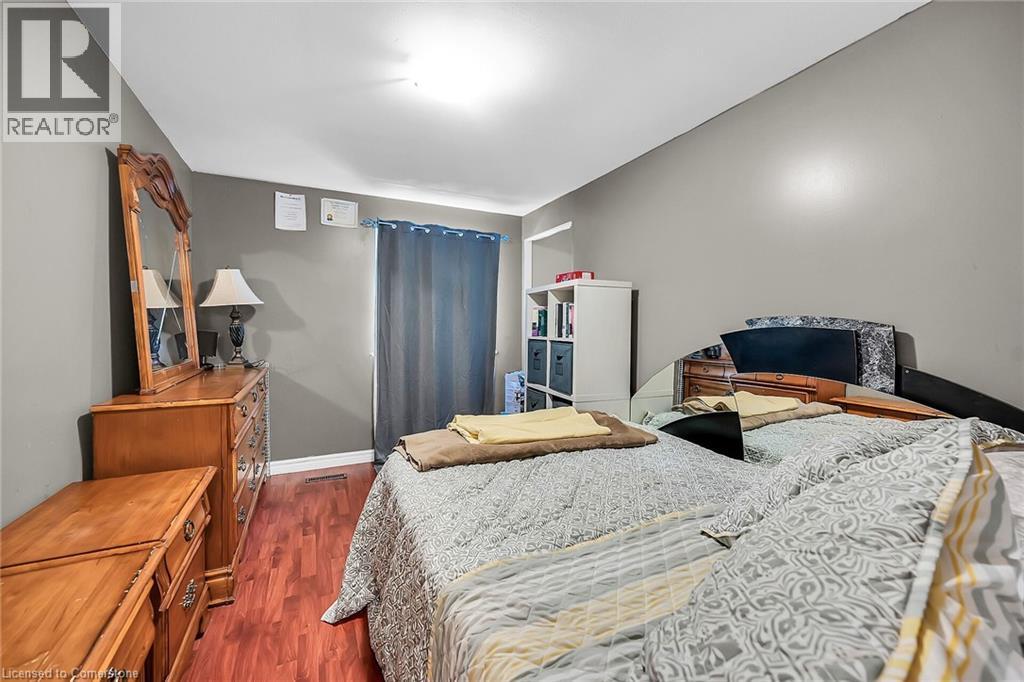Photo 14 of 25 Redbury Street Unit 18, Hamilton ON