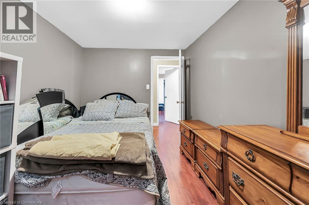 Photo 15 of 25 Redbury Street Unit 18, Hamilton ON