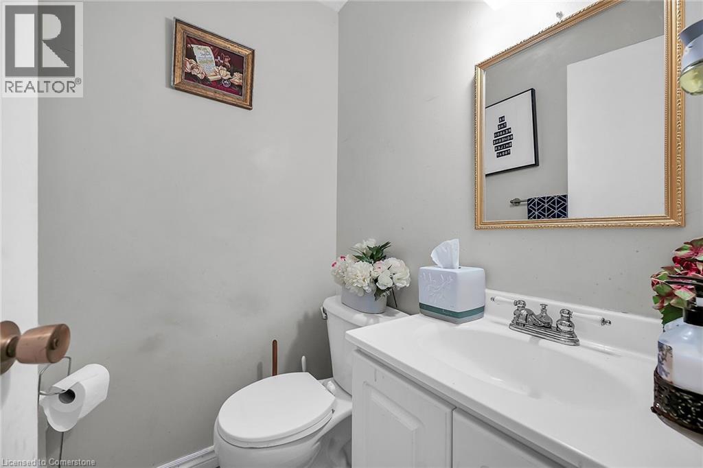 Photo 4 of 25 Redbury Street Unit 18, Hamilton ON