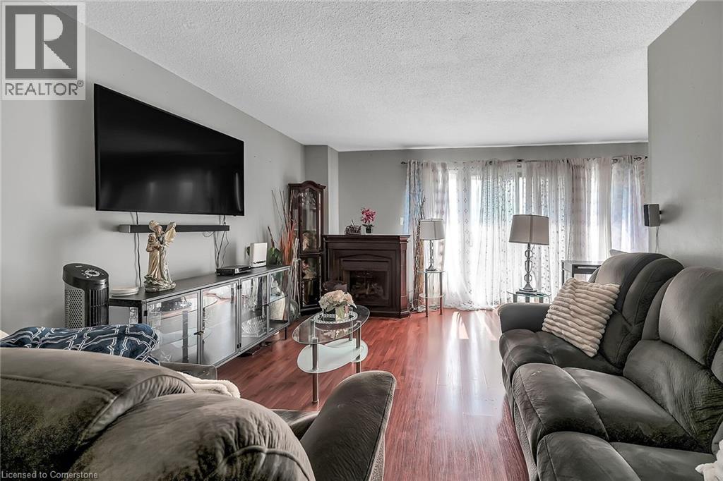Photo 6 of 25 Redbury Street Unit 18, Hamilton ON