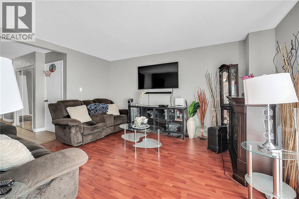 Photo 7 of 25 Redbury Street Unit 18, Hamilton ON