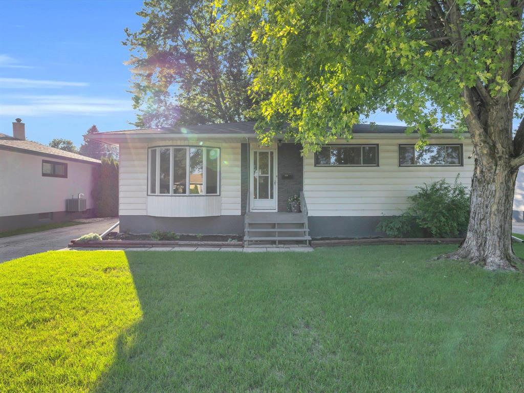 Photo 1 of 510 Besant Street, Winnipeg MB