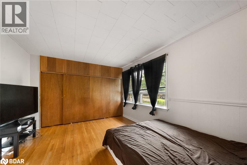Photo 17 of 105 Rockport Crescent, Richmond Hill ON