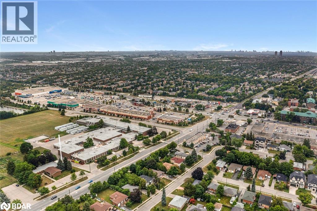 Photo 28 of 105 Rockport Crescent, Richmond Hill ON