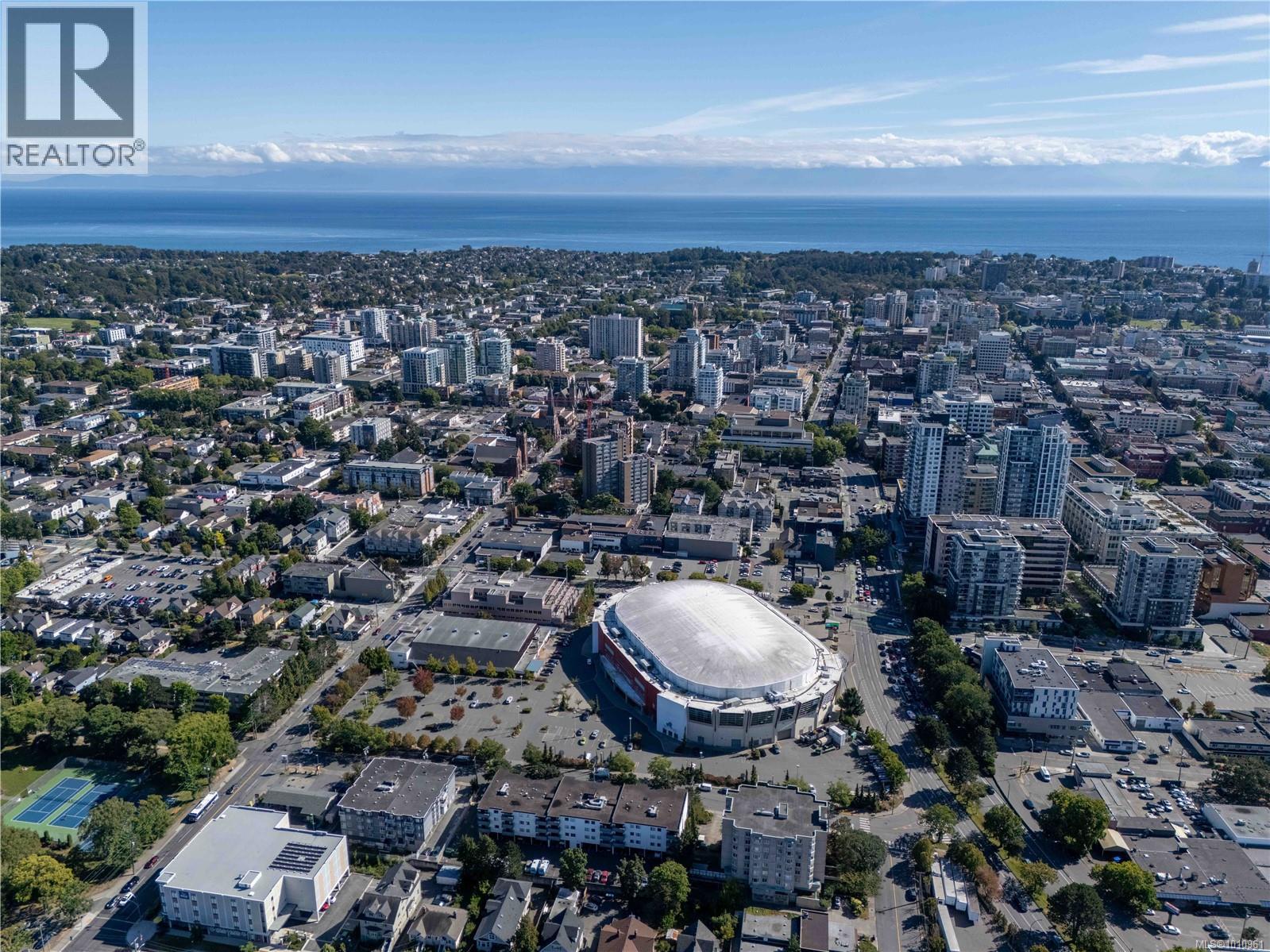  2329 Dowler Place, Victoria