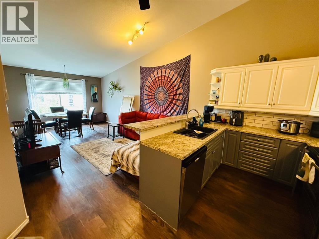 Photo 4 of 312 620 Columbia Boulevard W, Lethbridge AB