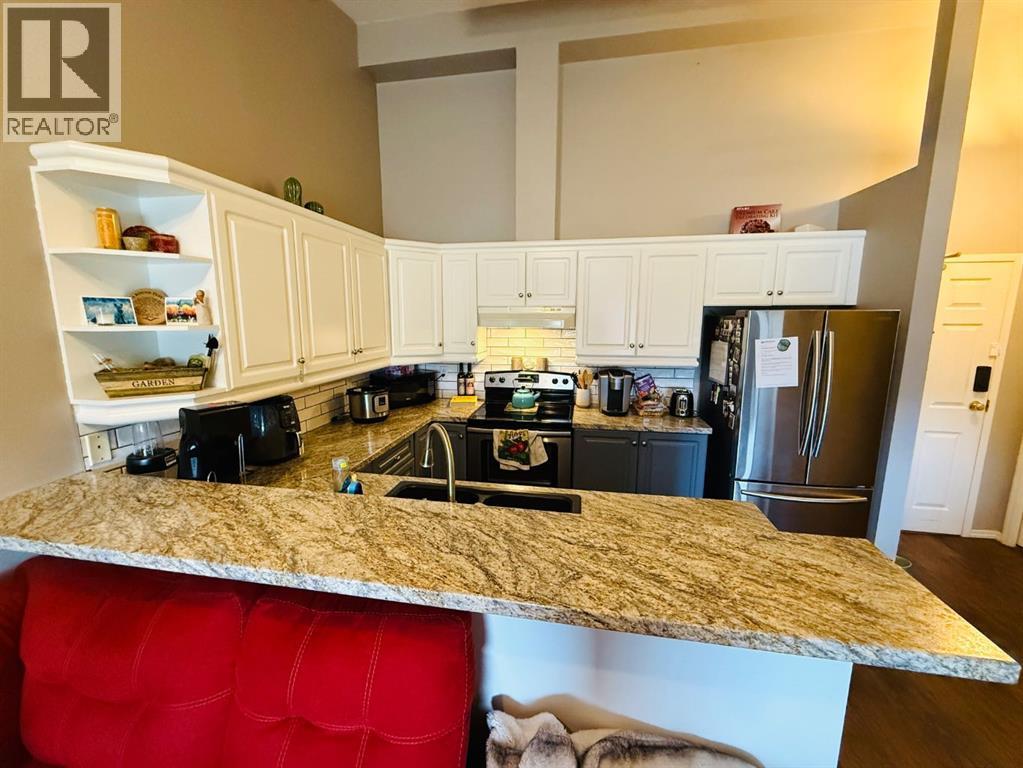 Photo 8 of 312 620 Columbia Boulevard W, Lethbridge AB