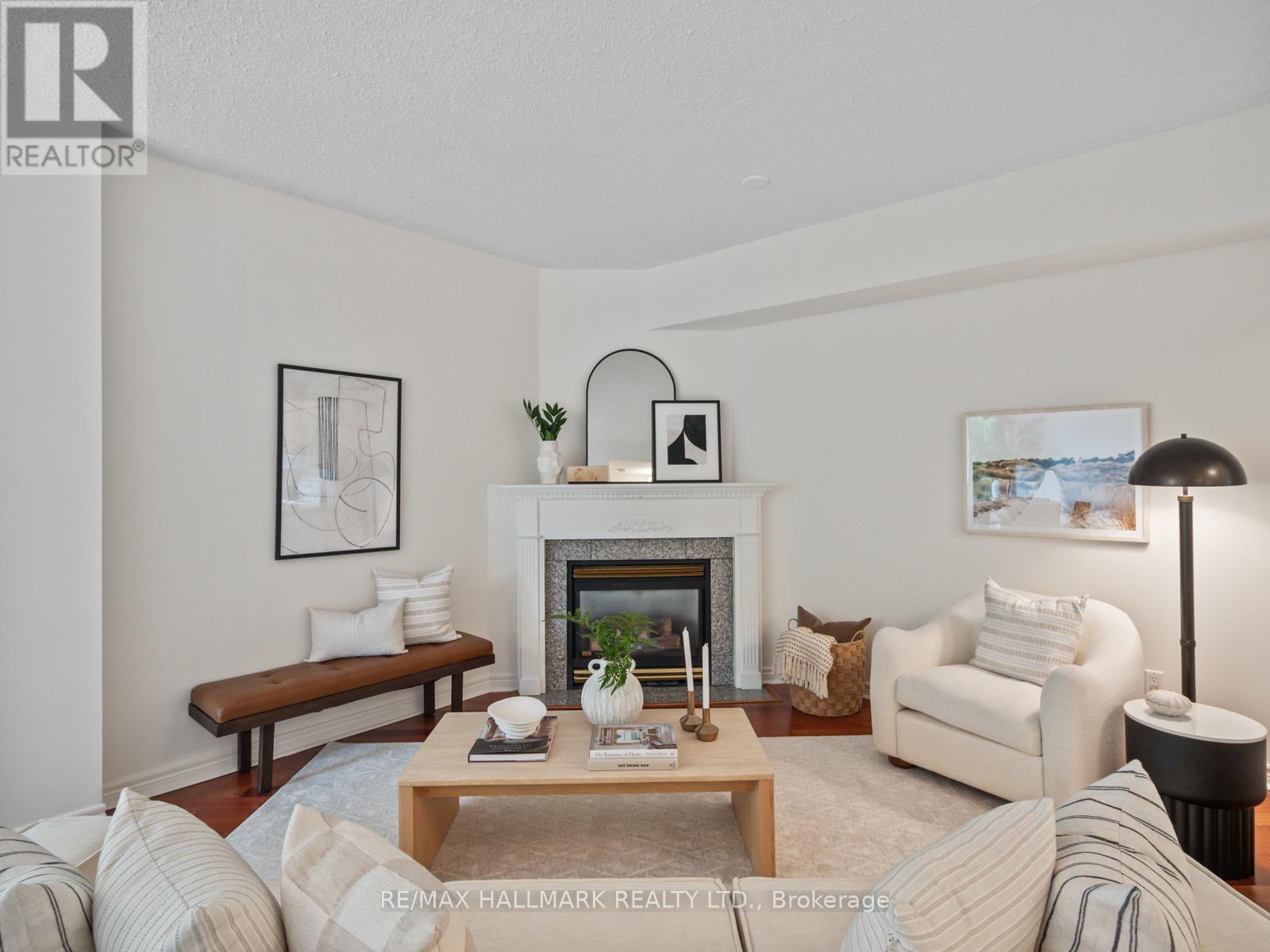 Photo 10 of 413 211 Randolph Road, Toronto ON