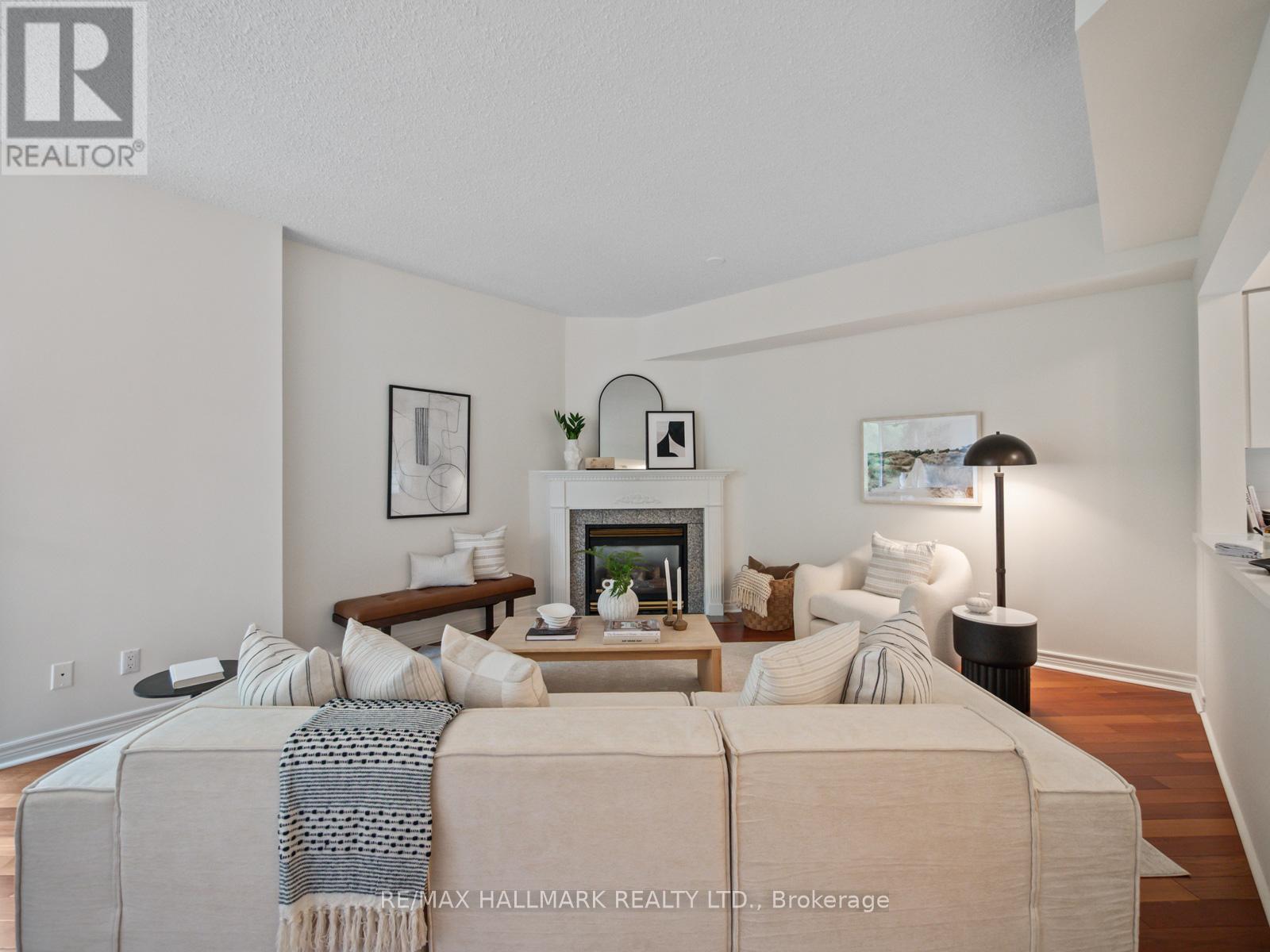 Photo 13 of 413 211 Randolph Road, Toronto ON