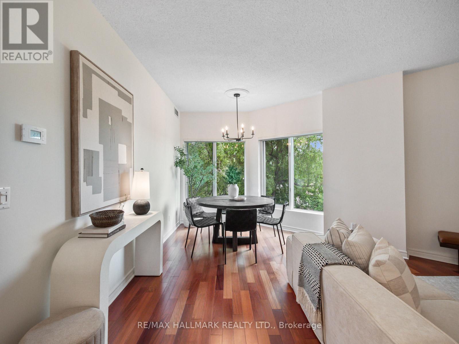 Photo 19 of 413 211 Randolph Road, Toronto ON
