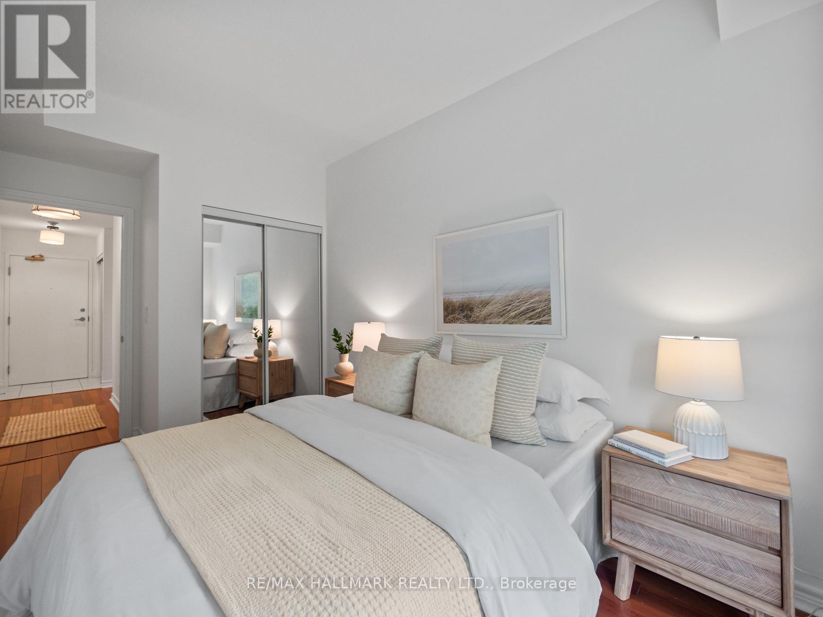 Photo 25 of 413 211 Randolph Road, Toronto ON
